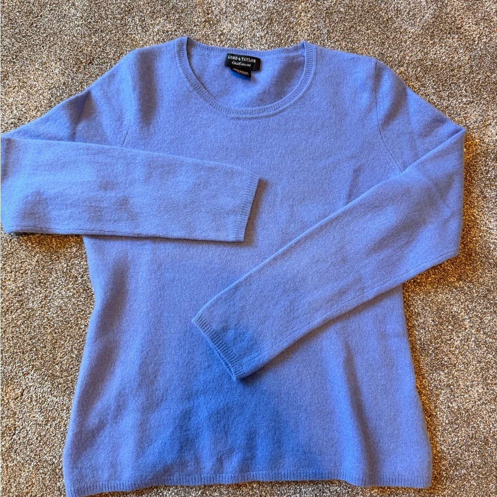 Women’s Lord and Taylor Lavender Cashmere Sweater